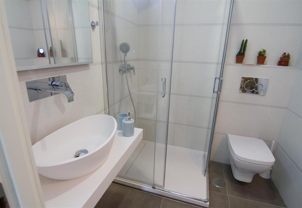 Super Front Line Modern New Apartm Nerja Exterior foto